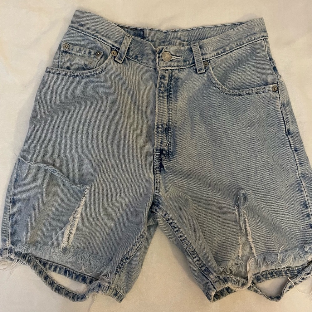 Vintage Levi’s Light Wash Blue Denim Jean High Waisted Shorts
